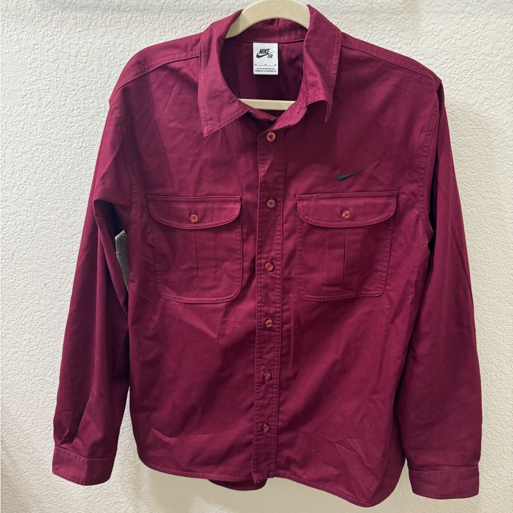 NWT🖤 Nike SB Maroon Mens Shirt Jacket